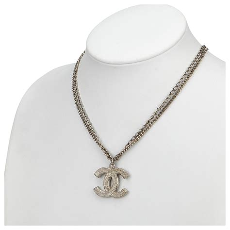 collier argent chanel|Chanel collier en ligne.